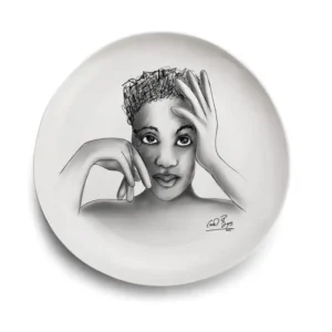 DINNER PLATE  In Vogue