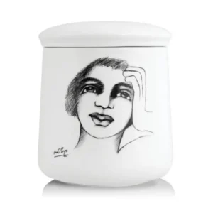 CANISTER WITH LID LARGE  Well Inclined