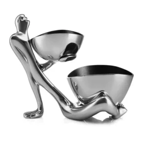 CHIP AND DIP  Laid Back